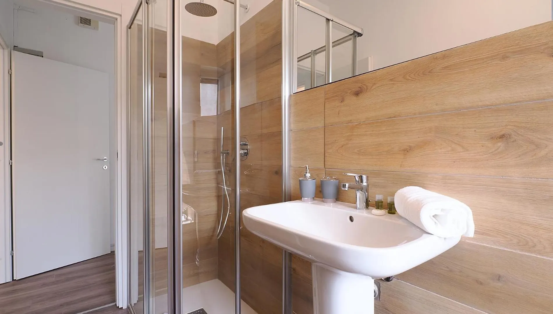 Casa de hóspedes Plana Suites - Tennis Club Milano