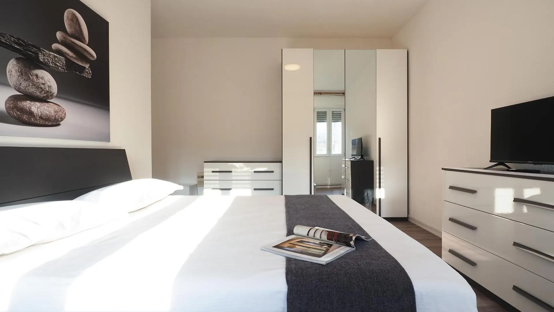 Plana Suites - Tennis Club Milano Itália